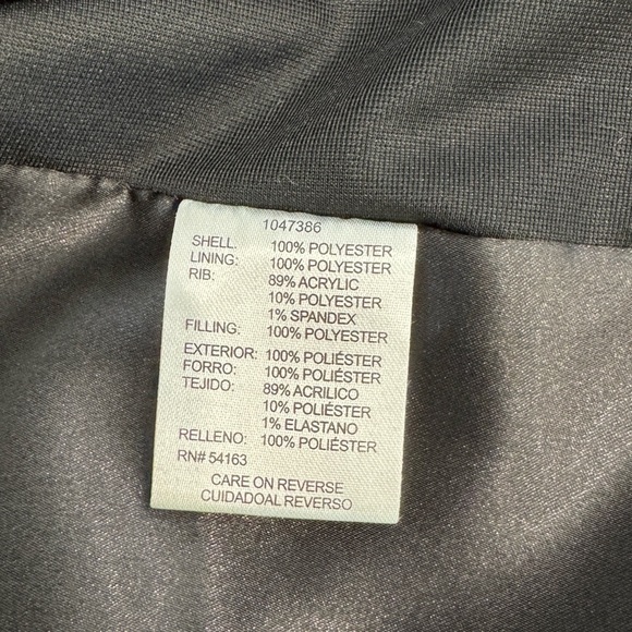 Andrew Marc Gray Zip Up Sleeveless Quilted Vest Women’s Vest - Picture 6 of 6